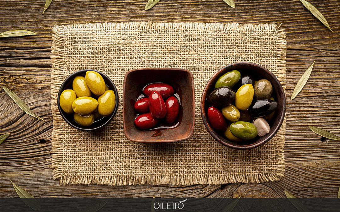 آشنایی با انواع روغن زیتون : تفاوت‌های روغن زیتون فرابکر، بکر، تصفیه شده